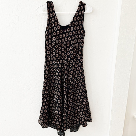 salaam Dresses & Skirts - Salaam Black Daisy Tank Sleeveless Ruffle Flowy Boho Dress Size S